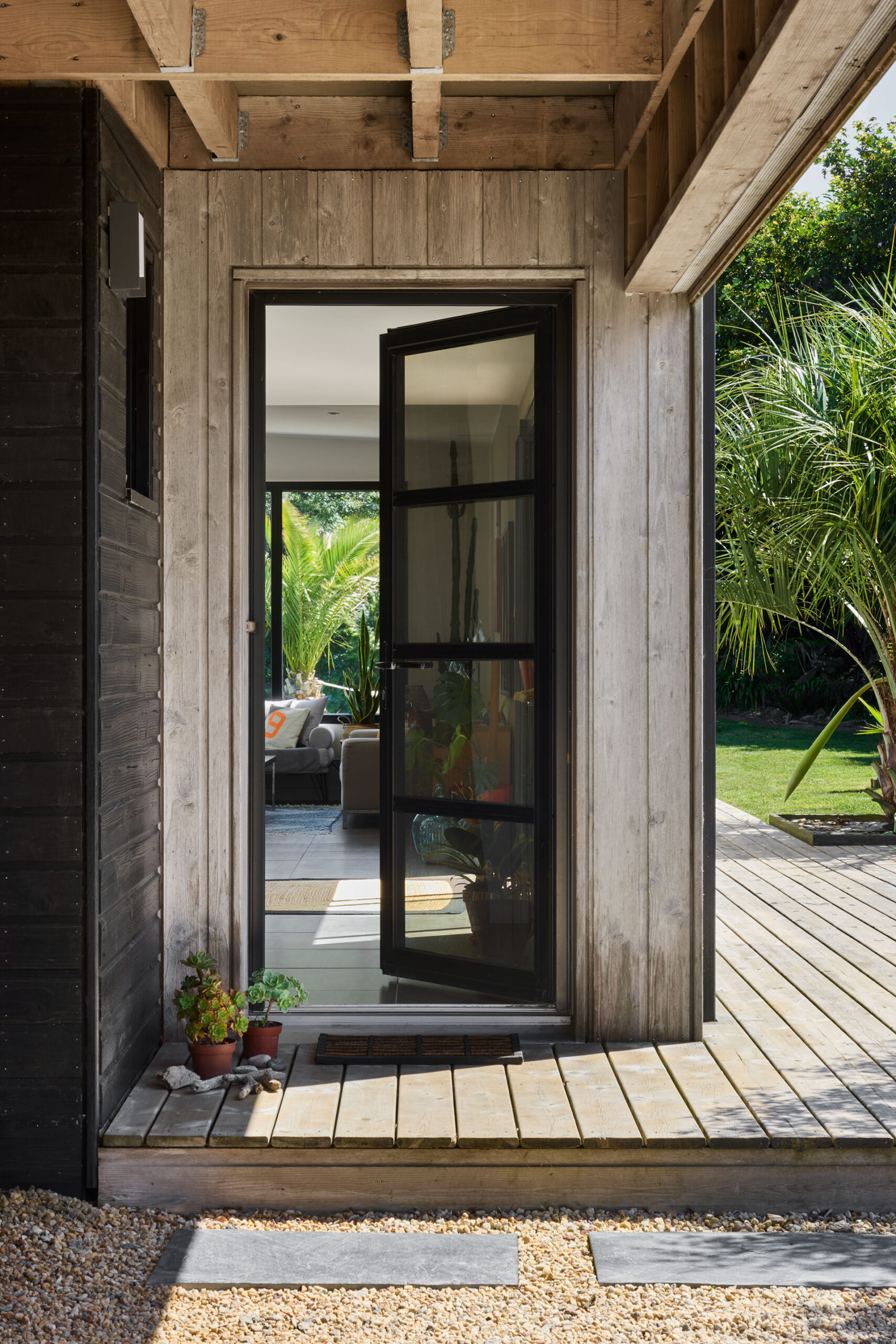 entrée-extérieur-maison-bois-murebois